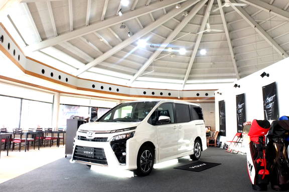 千里店  【公式】ネッツトヨタニューリー北大阪